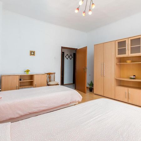 Apartment Ana Фажана Екстер'єр фото