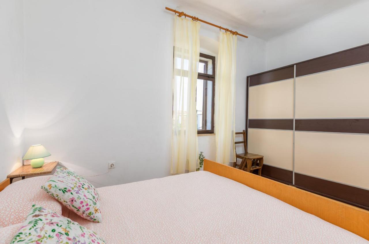 Apartment Ana Фажана Екстер'єр фото