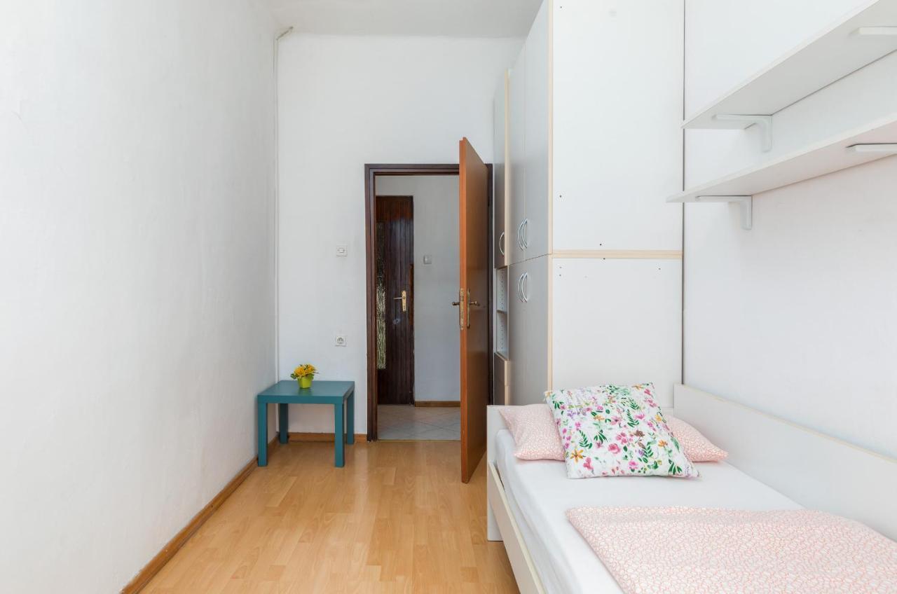 Apartment Ana Фажана Екстер'єр фото