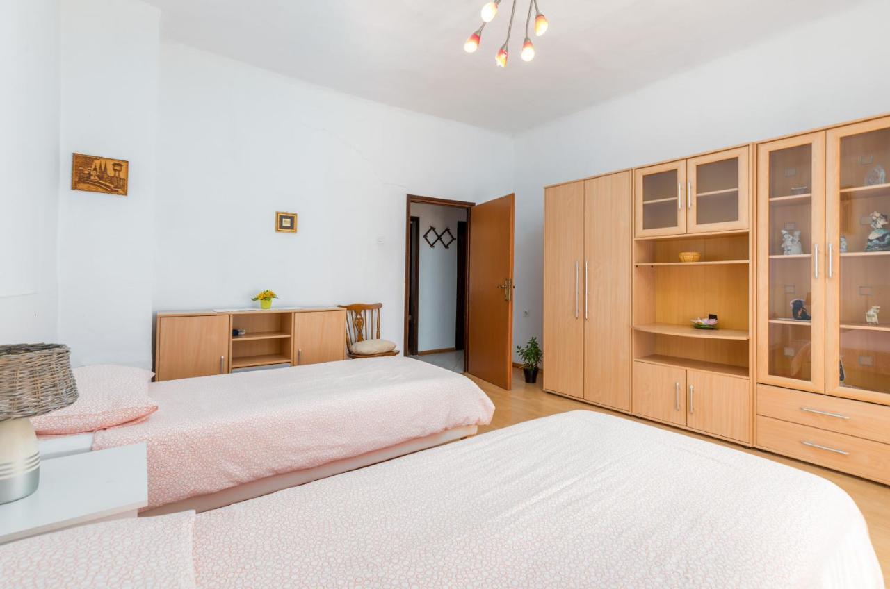 Apartment Ana Фажана Екстер'єр фото